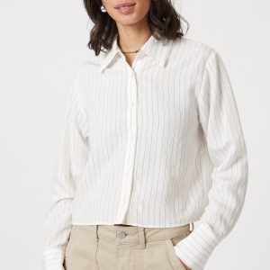 LONG SLEEVE BUTTON-UP SHIRT IN BLACK PIN STRIPE